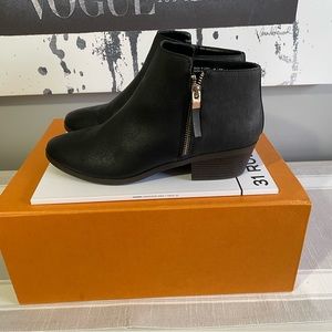 Call it Spring Booties in Black/Gold in Women’s 10